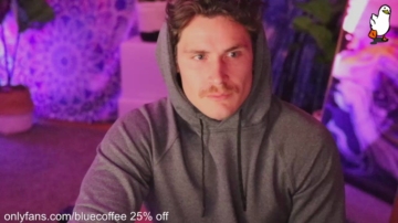 Bluecoffee  30-11-2021 video smoking